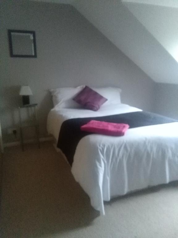 מילטון קינס Carters Guesthouse מראה חיצוני תמונה